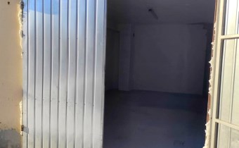 -Garaż na wynajem Bielawy